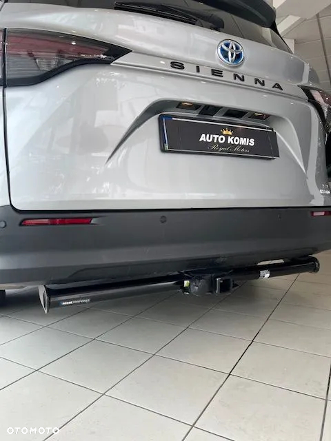 Toyota Sienna - 9