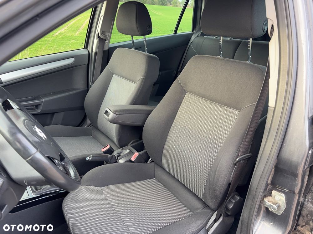 Opel Astra 1.7 CDTI DPF (119g) Edition 111 Jahre - 10