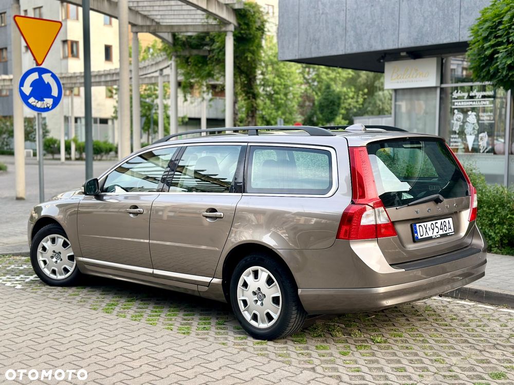 Volvo V70 D5 Summum - 29