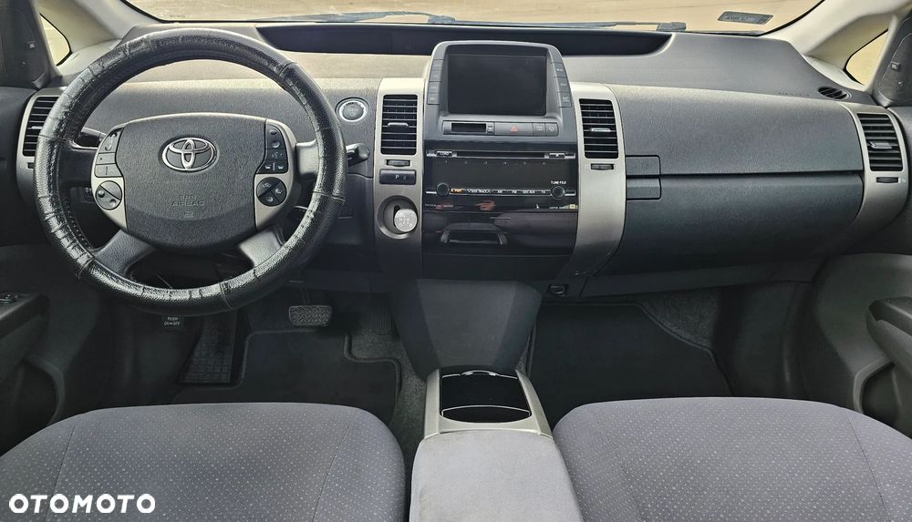 Toyota Prius 1.5 VVT-i Sol - 9