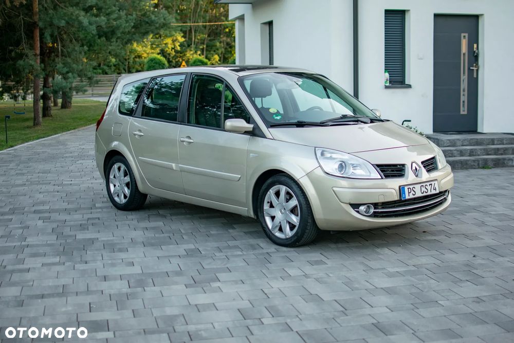 Renault Grand Scenic - 2