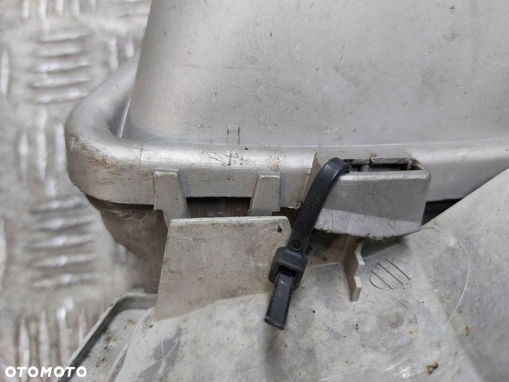 LAMPA PRAWY PRZÓD RENAULT TRAFIC II EU EUROPA 7700311372 8200007030 - 7
