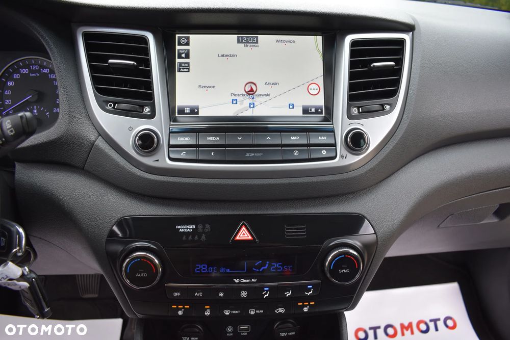 Hyundai Tucson 1.7 CRDI BlueDrive Premium 2WD DCT - 11