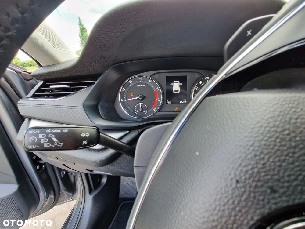 Skoda Octavia ver-1-0-tsi-e--tec-ambition-dsg - 13