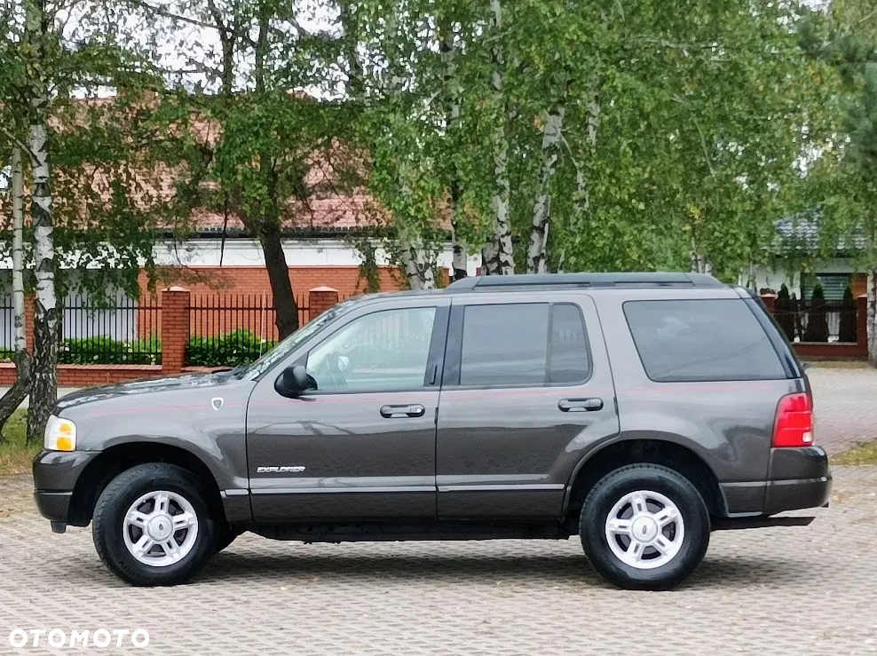 Ford Explorer 4.0 - 8