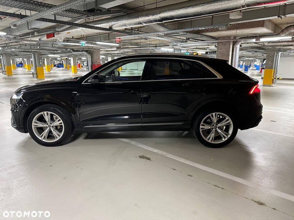 Audi Q8 - 9