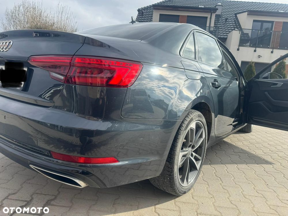 Audi A4 Limousine 40 TFSI S tronic S line - 5