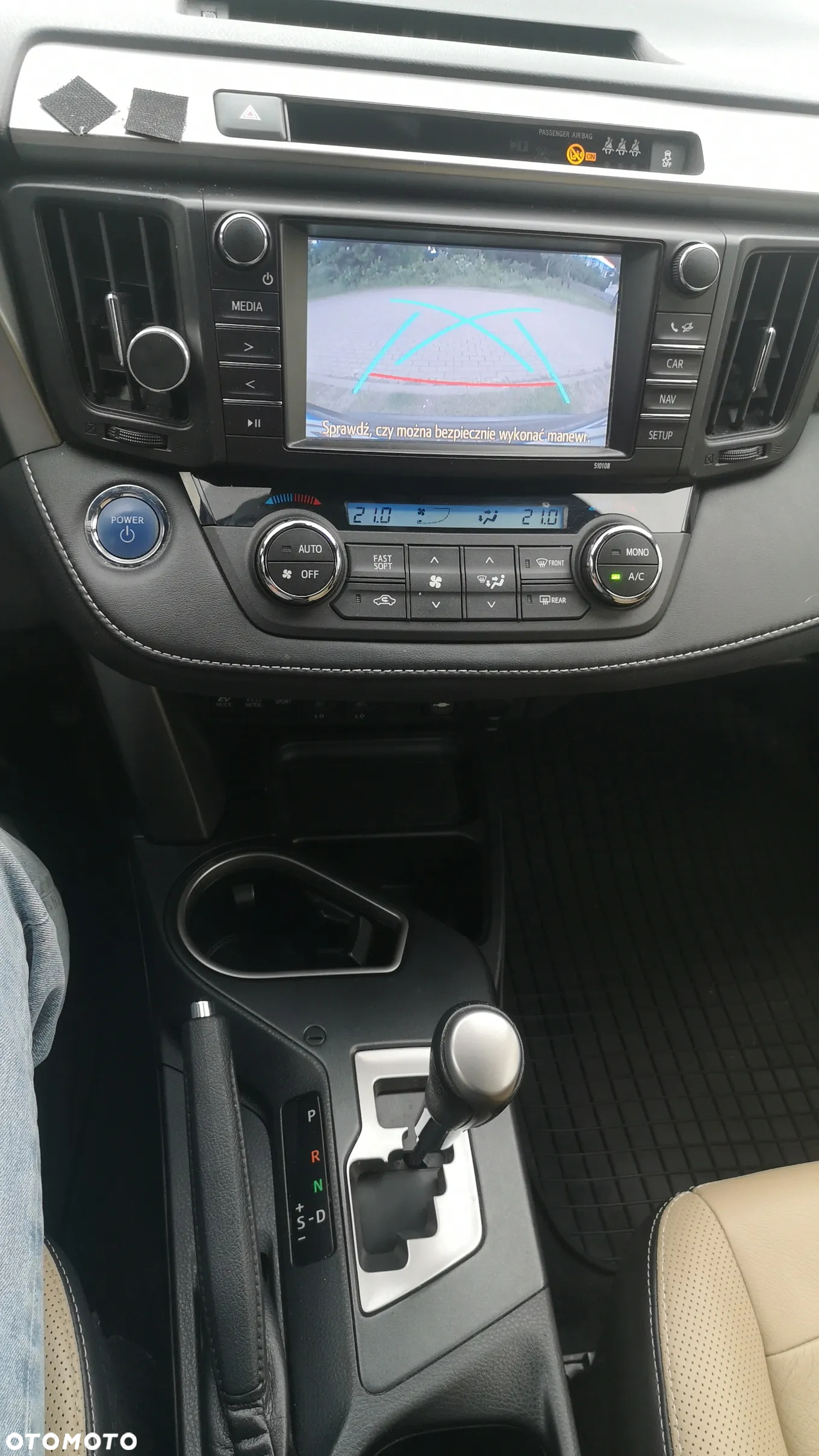 Toyota RAV4 Hybrid Platinum 4x2 - 14