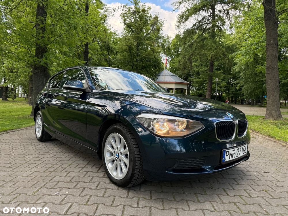 BMW Seria 1 114i - 3