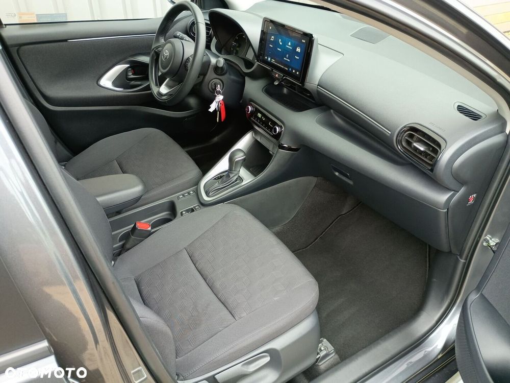 Toyota Yaris - 7
