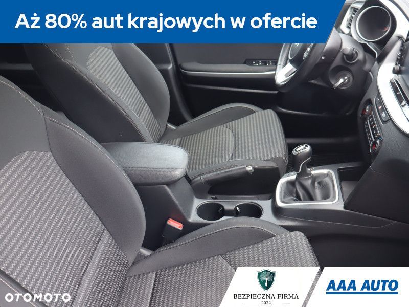 Kia Ceed - 10