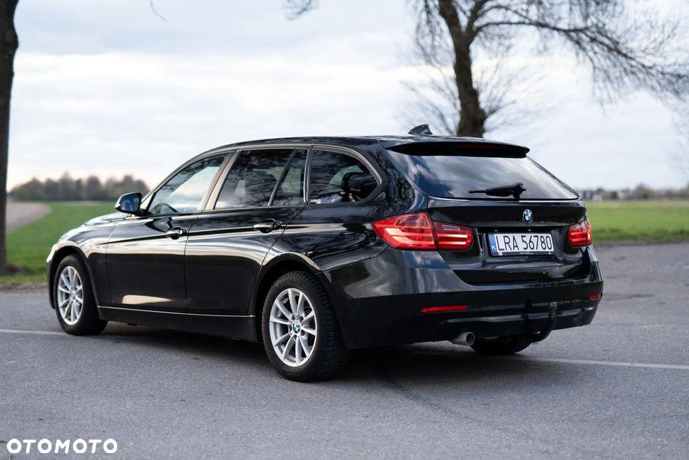 BMW Seria 3 318d - 3