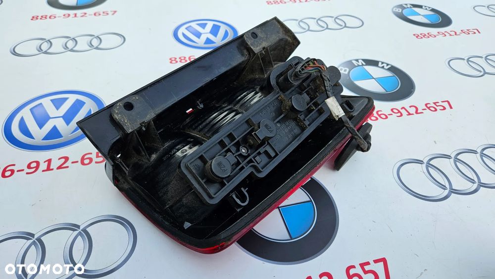 VW Caddy 2K III 3 LIFE 2003-2010 Lampa tył prawy Lampa tylna prawa z kostką 2K0945112A EUROPA ŁADAN KOMPLETNA - 7