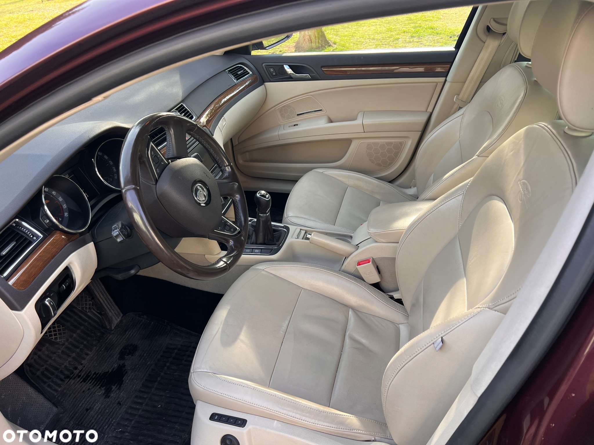 Skoda Superb 2.0 TDI L&K - 14