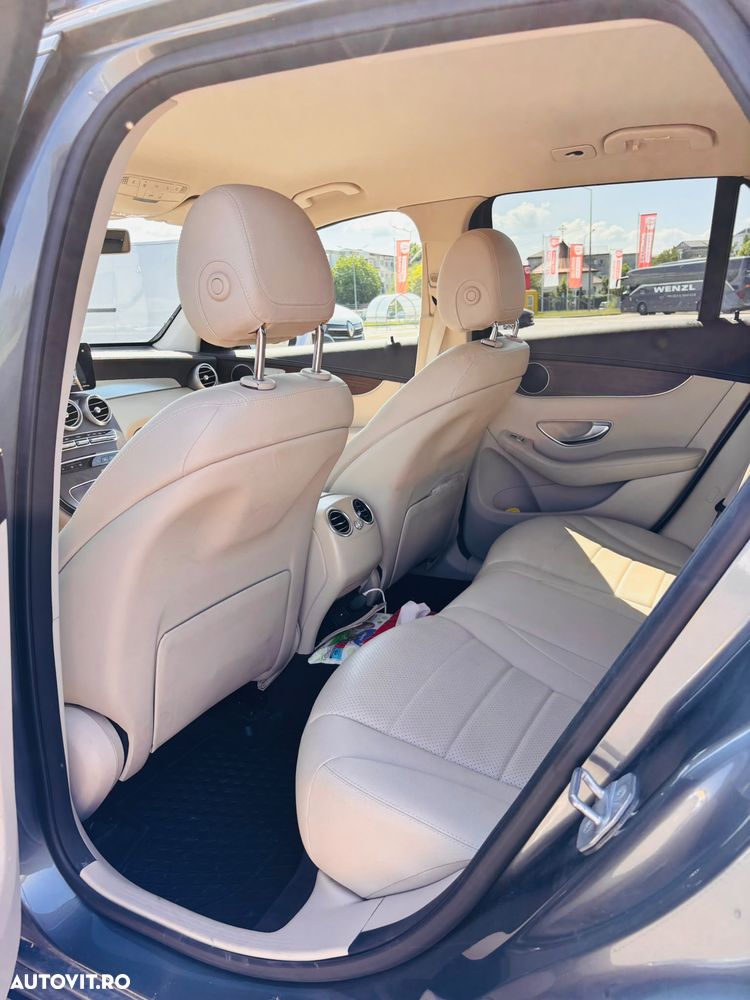 Mercedes-Benz GLC 220 d 4MATIC - 9
