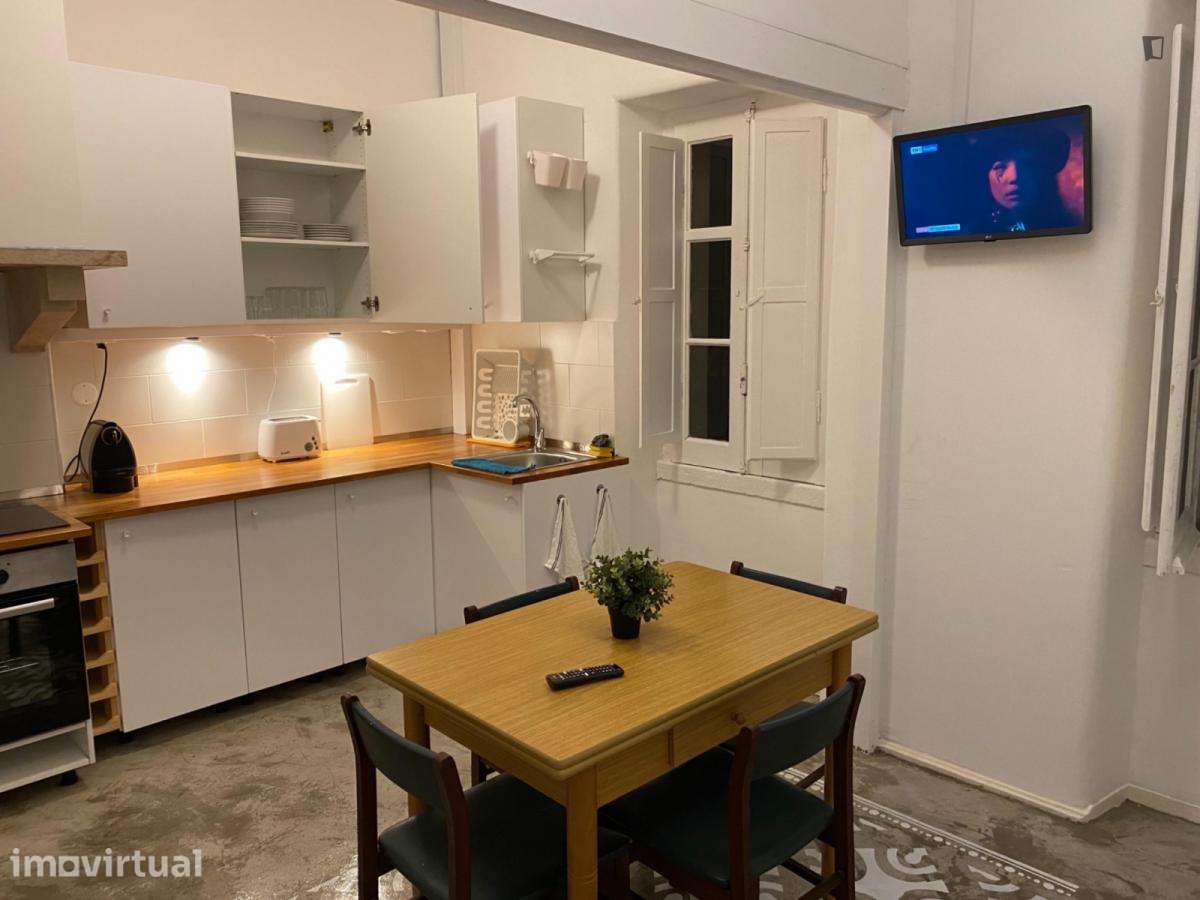 Quarto - localizado em Estoril Lisbon - Grande imagem: 2/3