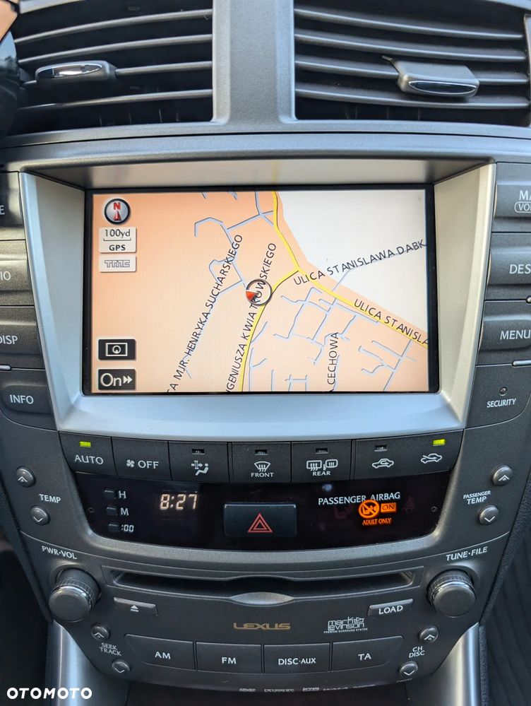 Lexus IS 220 D Prestige - 21