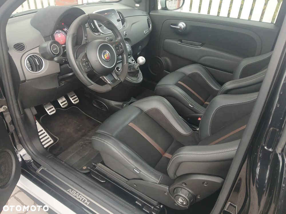 Abarth 695 - 16