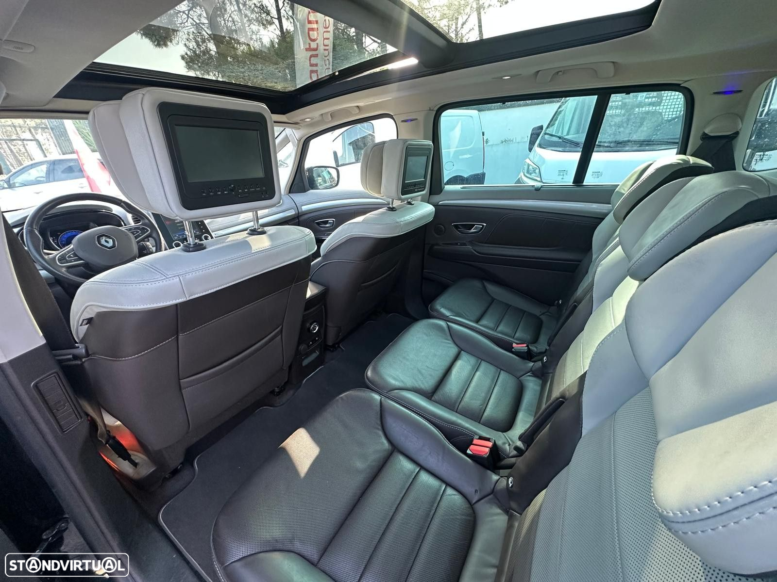 Renault Espace 1.6 dCi Initiale Paris EDC - 16