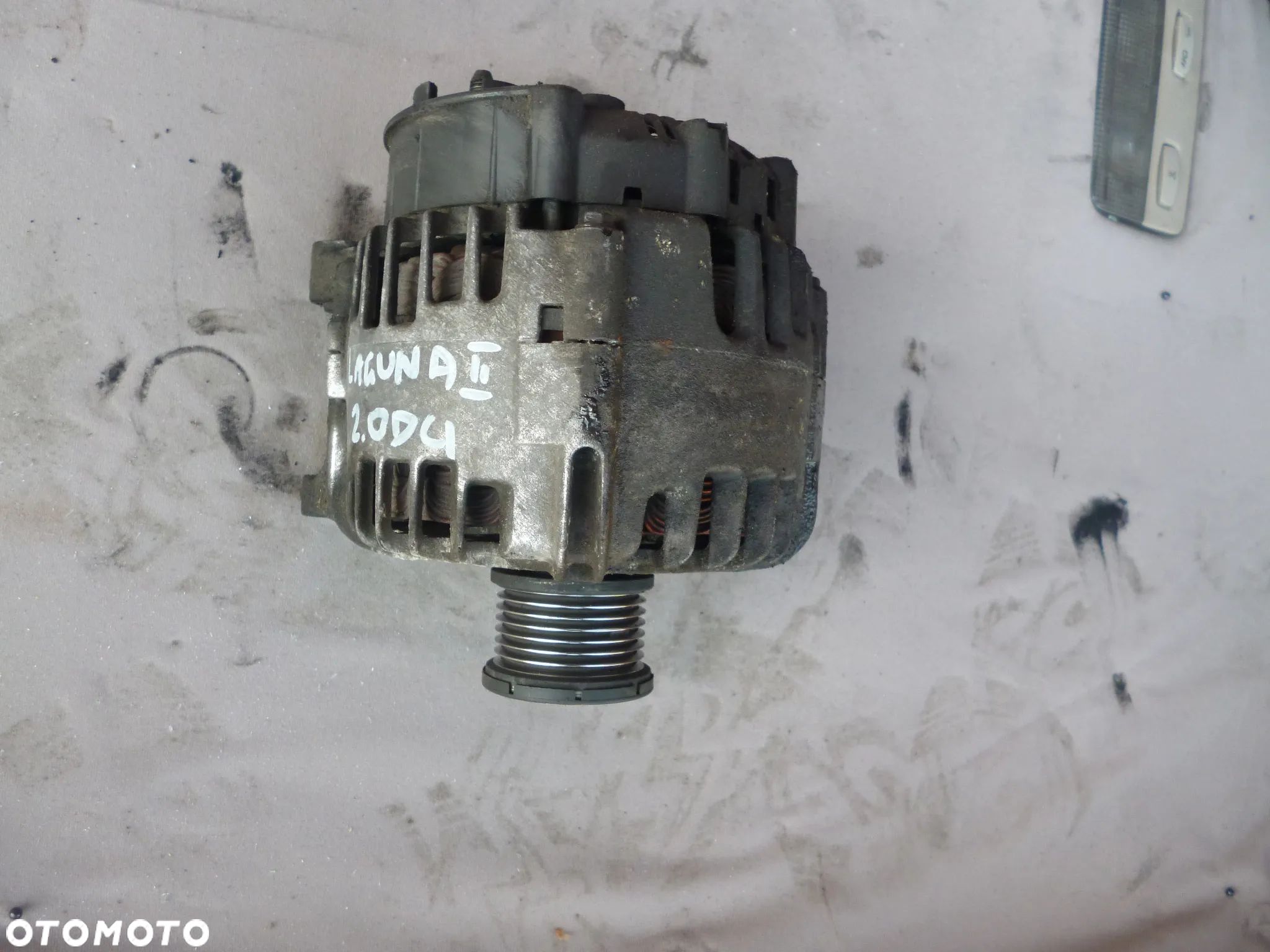 RENAULT LAGUNA II 2.0 DCI ALTERNATOR - 1