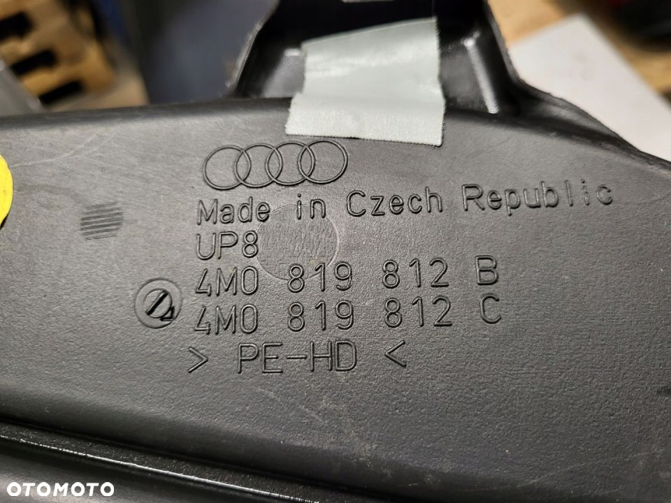 TUNEL KANAŁ POWIETRZA AUDI Q7 4M0819812B - 3