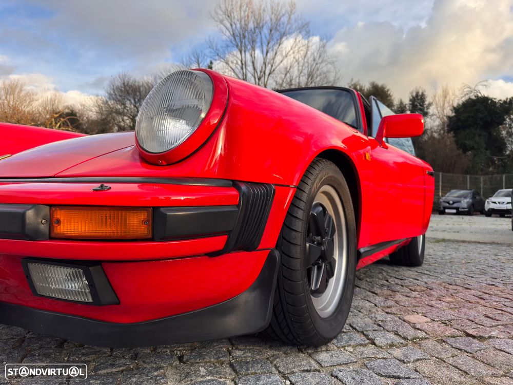 Porsche 911 Série G Carrera Coupé 3.2 - 26