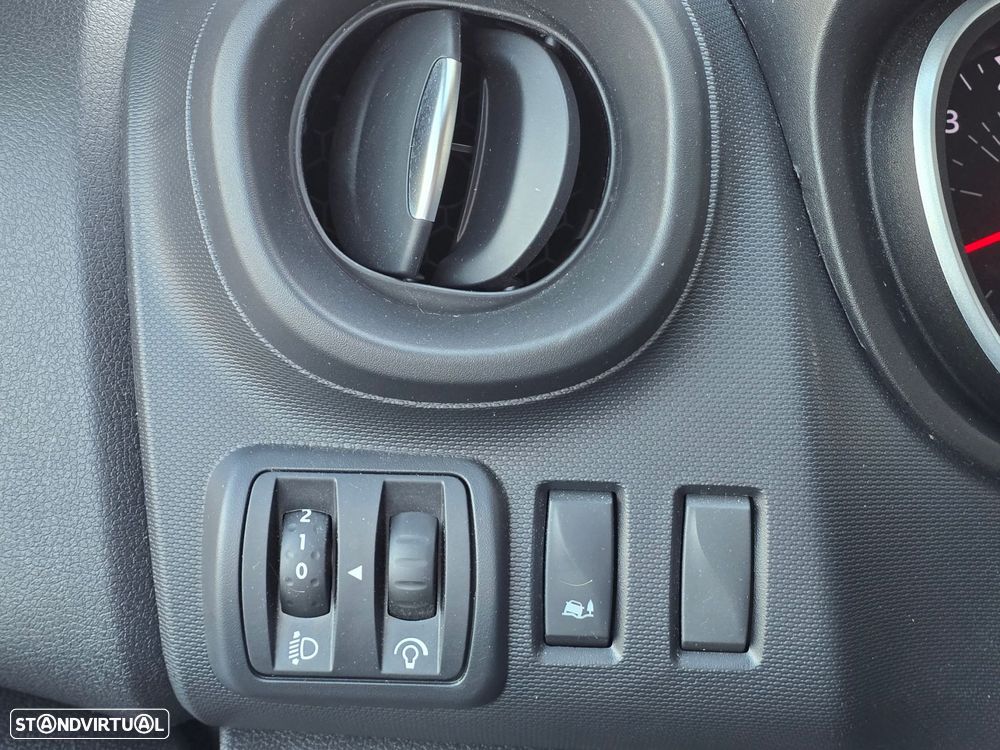 Renault Trafic 1.6 dCi L2H1 1.2T - 14