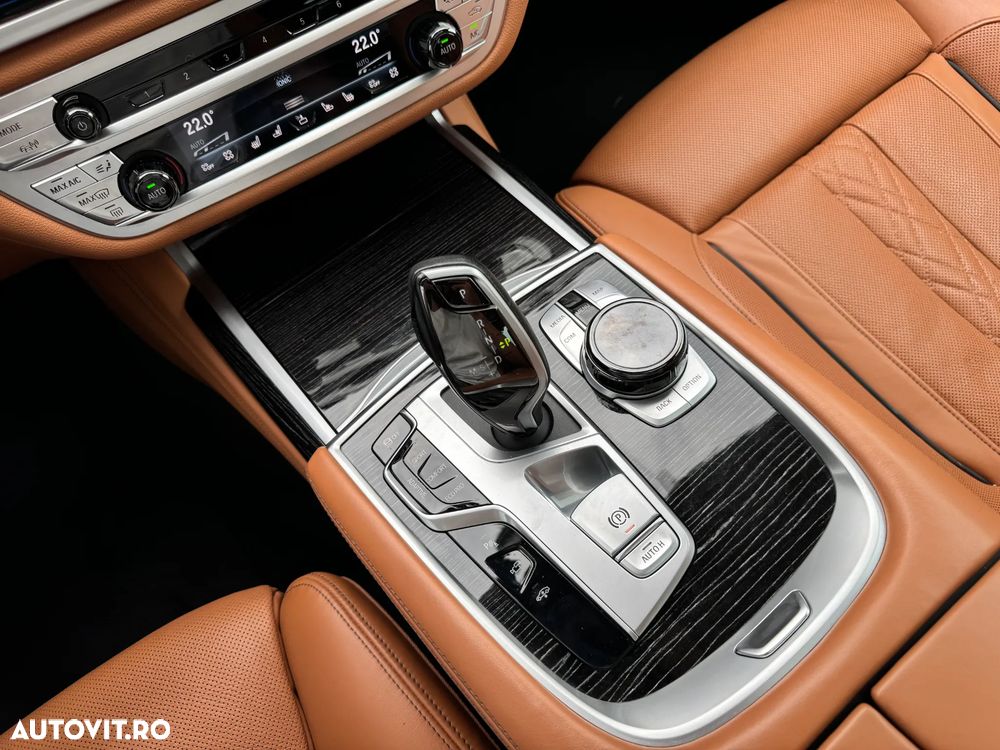 BMW Seria 7 740d xDrive - 17