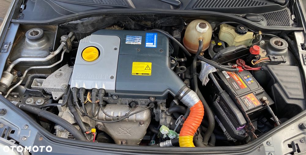 Renault Clio - 8