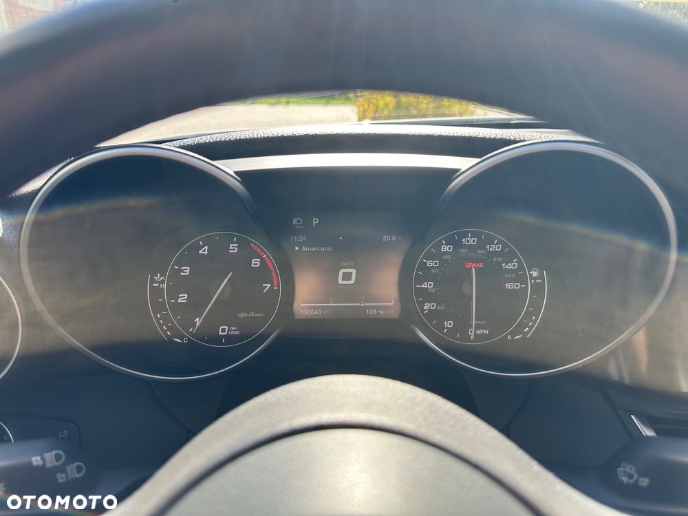 Alfa Romeo Giulia 2.0 Turbo Veloce TI Q4 - 12