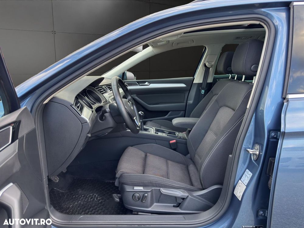 Volkswagen Passat - 5