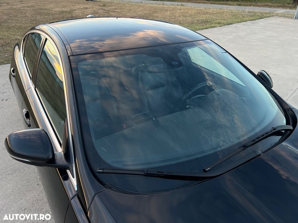 Jaguar XF 2.2D - 7