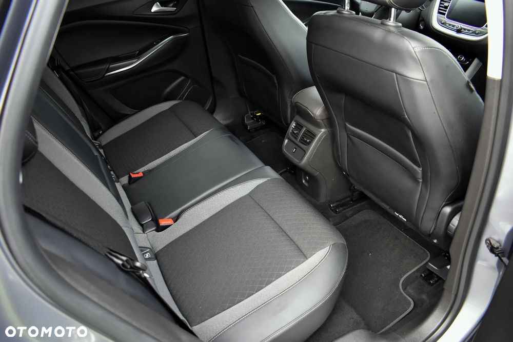 Opel Grandland X 1.2 Start/Stop Edition - 38