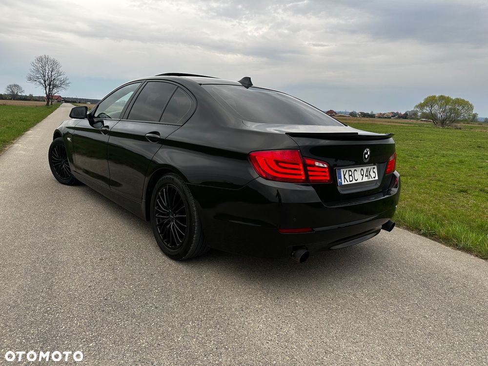 BMW Seria 5 535i Luxury Line - 6