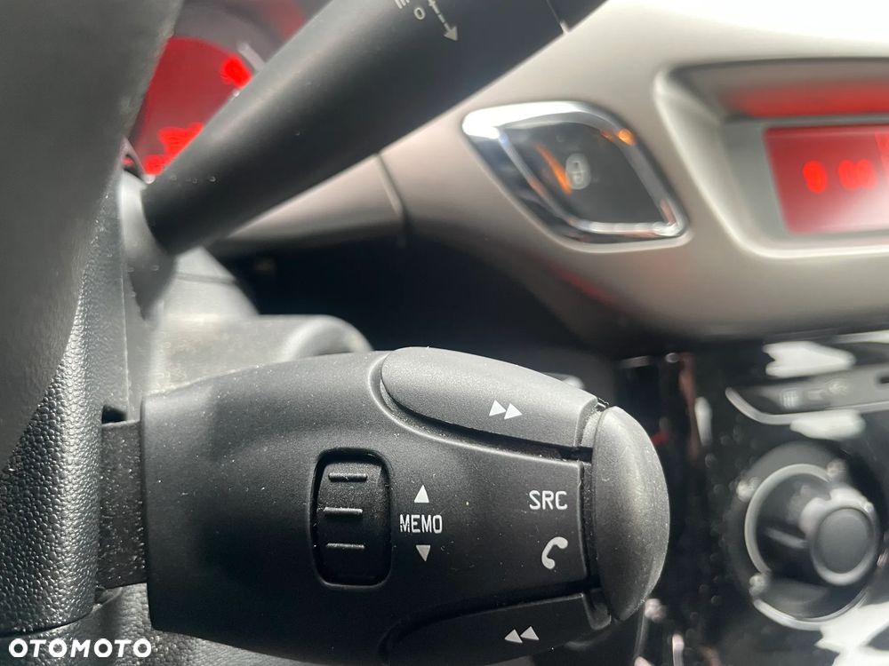 Citroën C3 Pure Tech 82 FEEL - 14