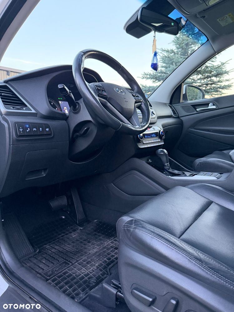 Hyundai Tucson 2.0 CRDI Premium 4WD - 19