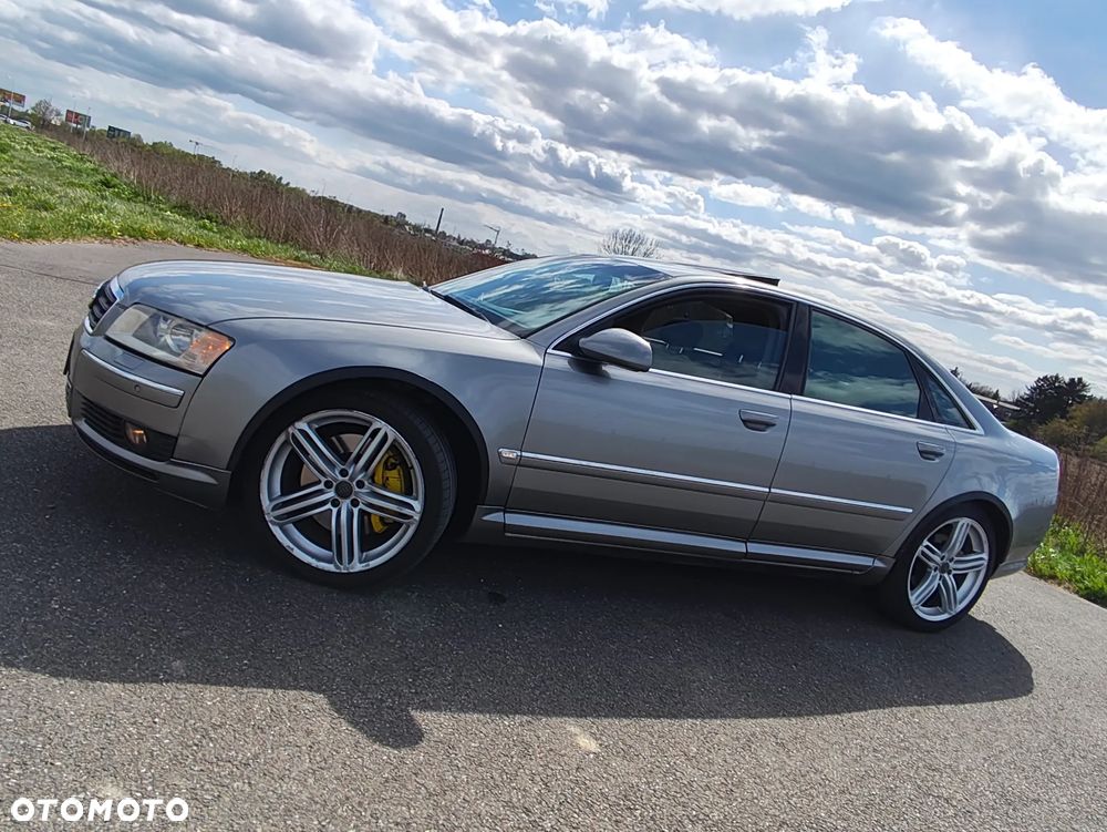 Audi A8 - 2