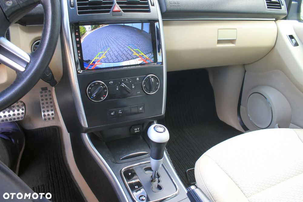 Mercedes-Benz Klasa B 170 Autotronic Special Edition - 30