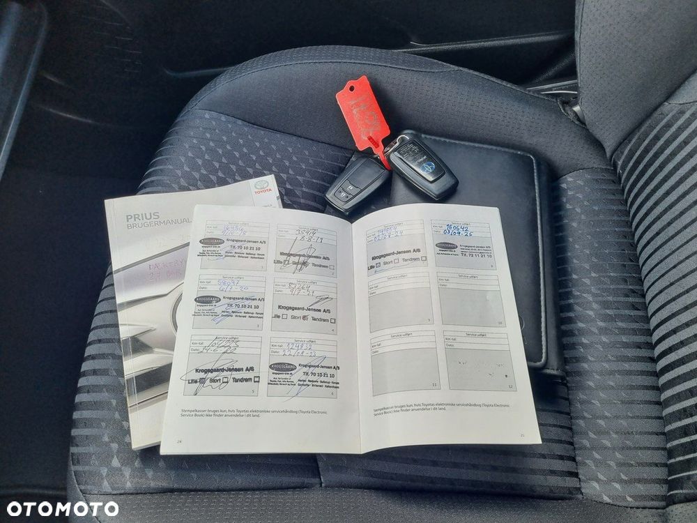 Toyota Prius 1.8 Hybrid Premium - 23