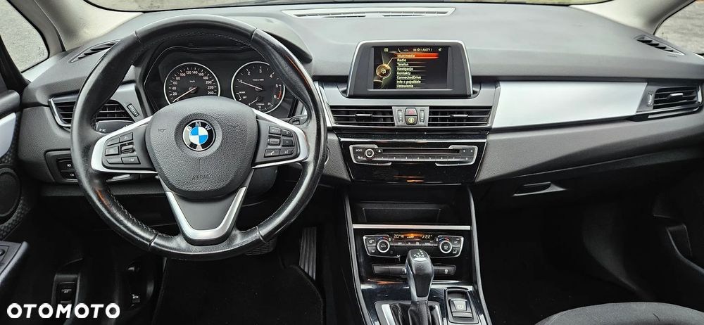 BMW Seria 2 216d Advantage - 12