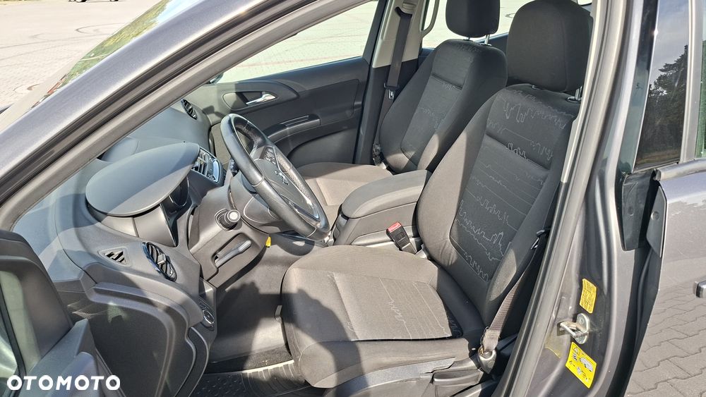 Opel Meriva - 23