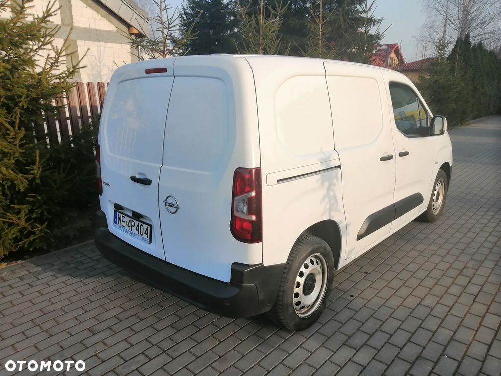 Opel Combo 1.2 Turbo S&S - 8