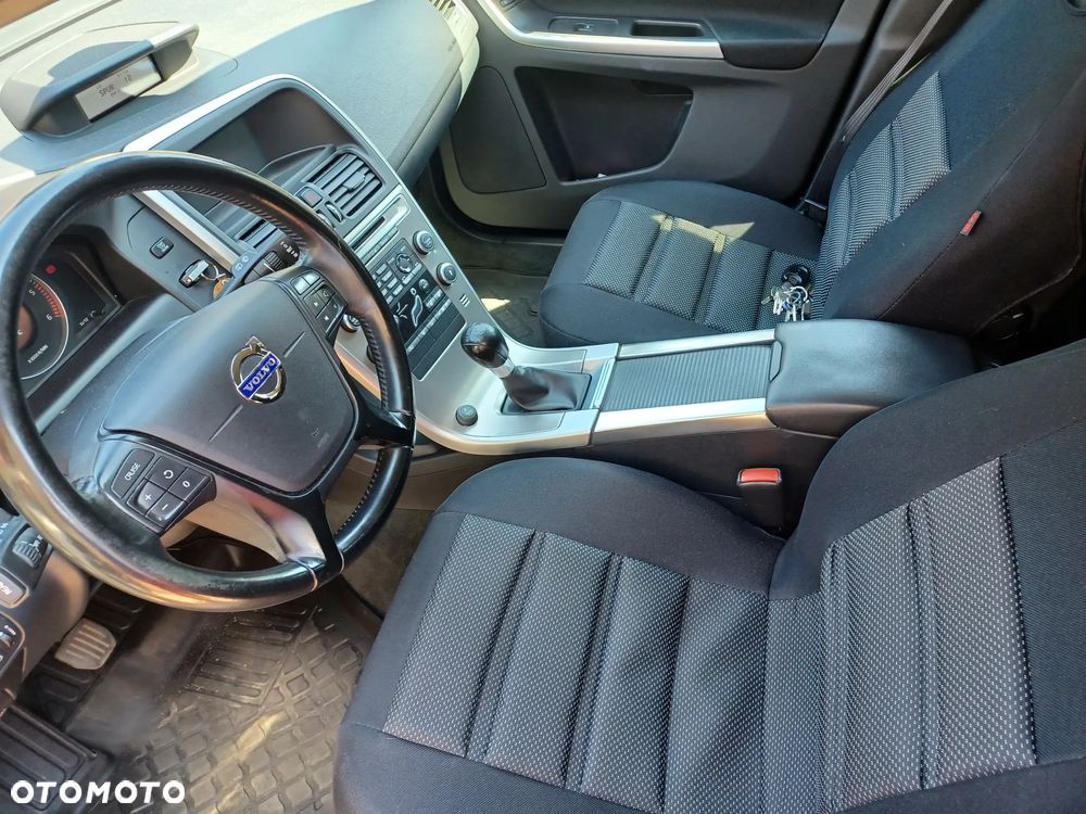 Volvo XC 60 D3 Momentum - 13