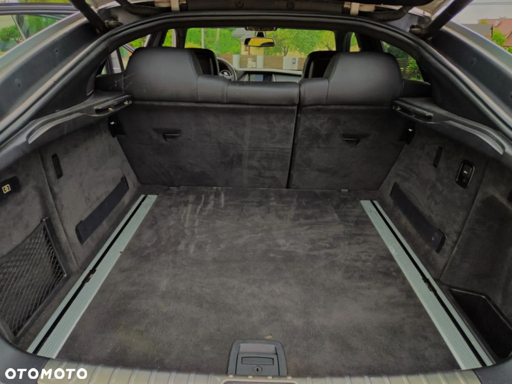 BMW X6 xDrive50i - 39