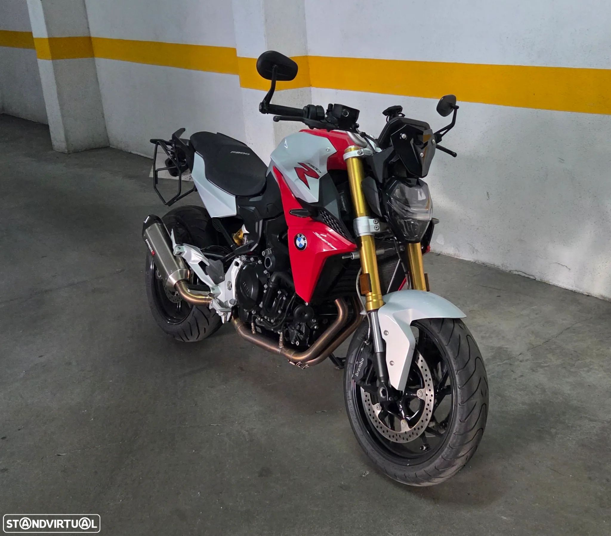 BMW F 900 R - 1