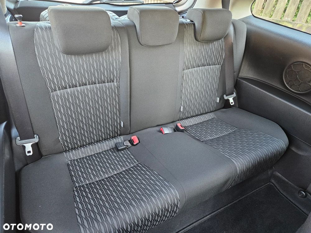 Toyota Yaris 1.0 VVT-i Life - 7