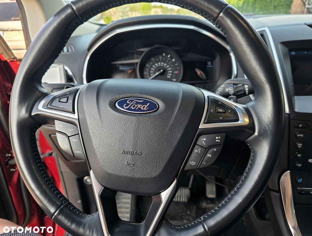 Ford Edge - 21