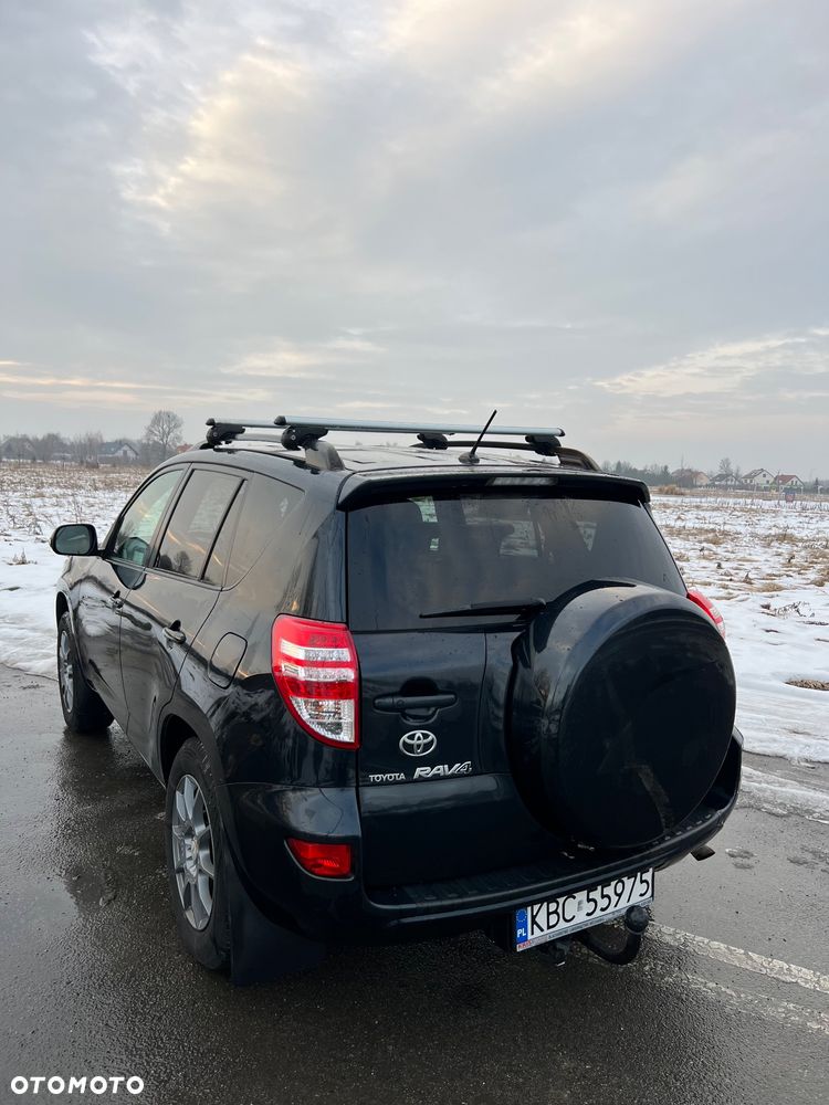 Toyota RAV4 - 8