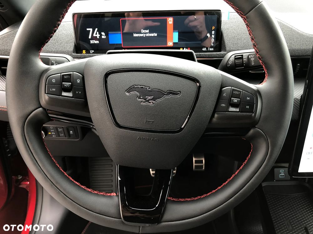 Ford Mustang Mach-E 98kWh AWD Premium - 16