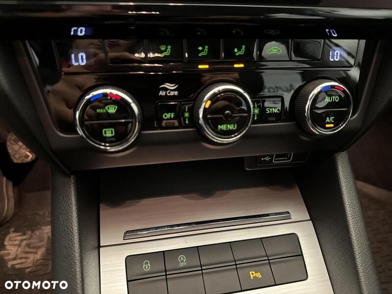 Skoda Octavia 1.5 TSI ACT Ambition - 16